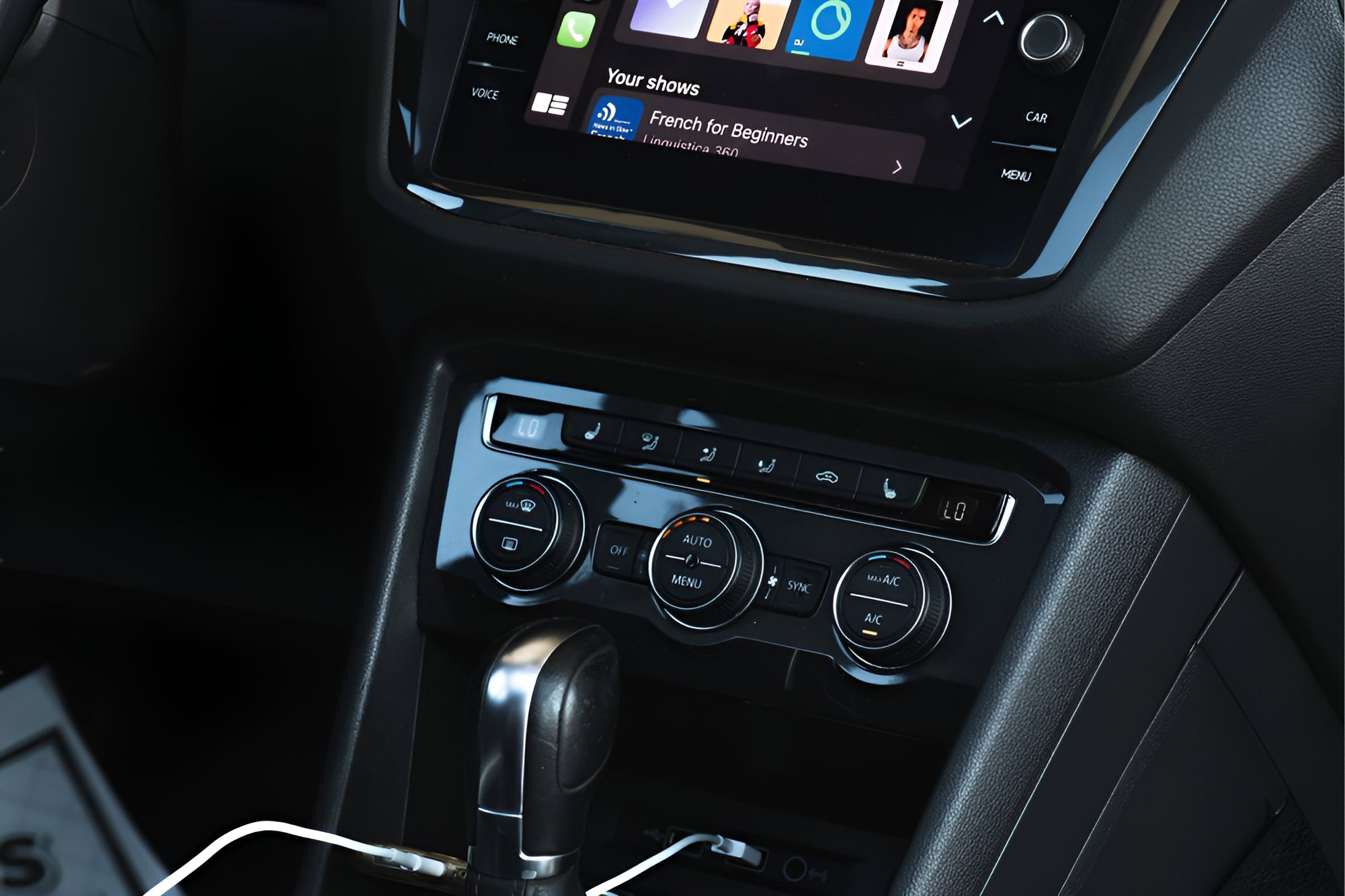 Used 2019 Volkswagen Tiguan SE w/ Panoramic Sunroof Package FWD image 19