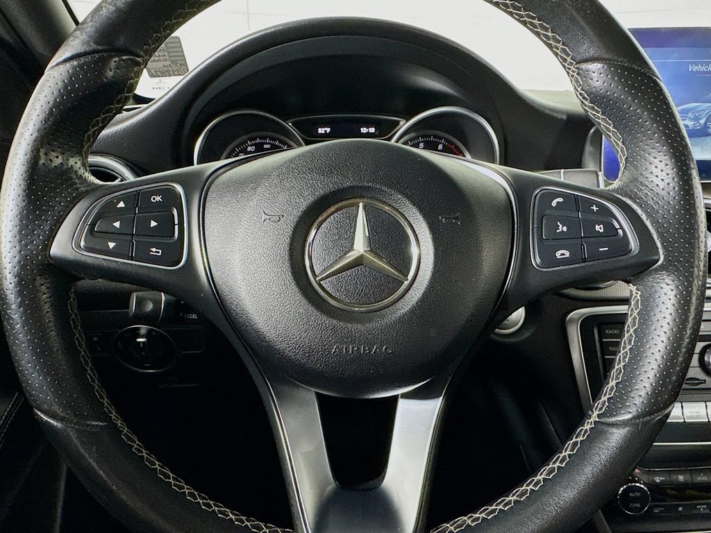 Used 2018 Mercedes-Benz GLA 250 4MATIC image 35