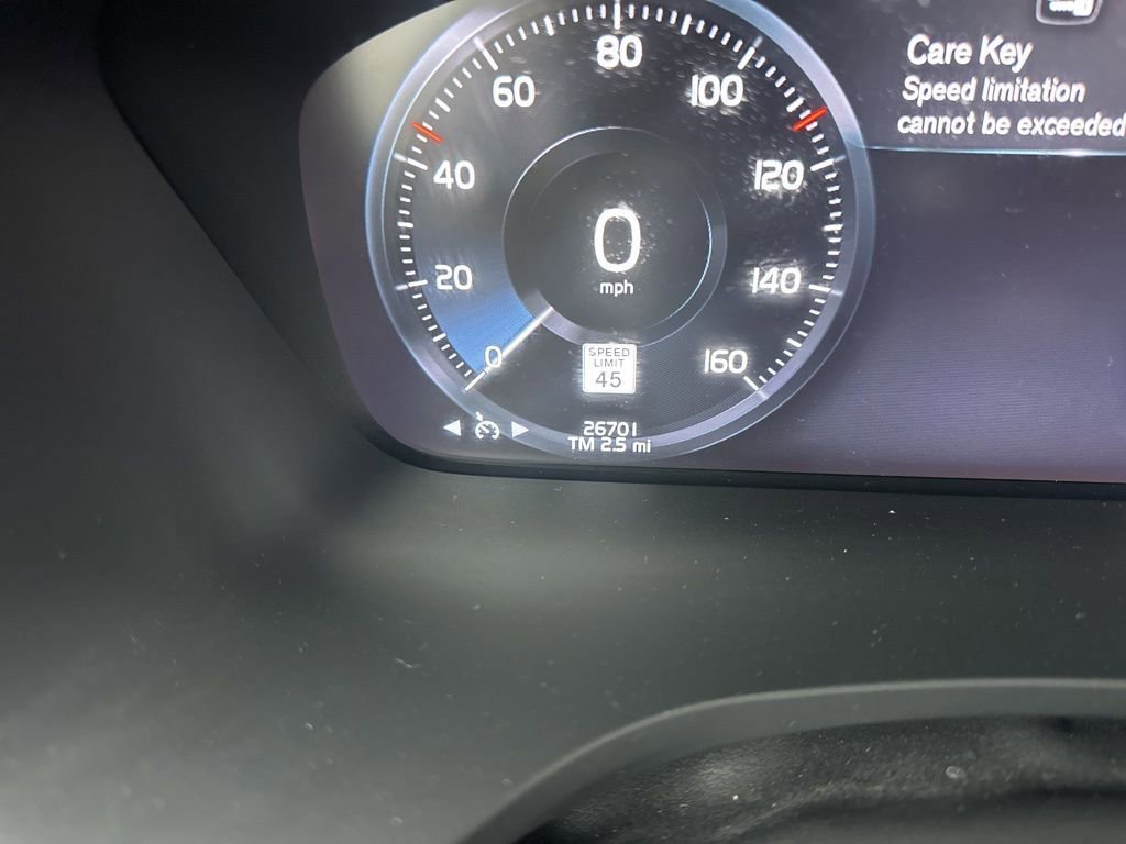 Used 2021 Volvo S60 T5 Momentum w/ Premium Package image 24