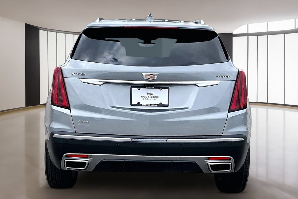 Used 2025 Cadillac XT5 Premium Luxury w/ Technology Package AWD/4WD image 4
