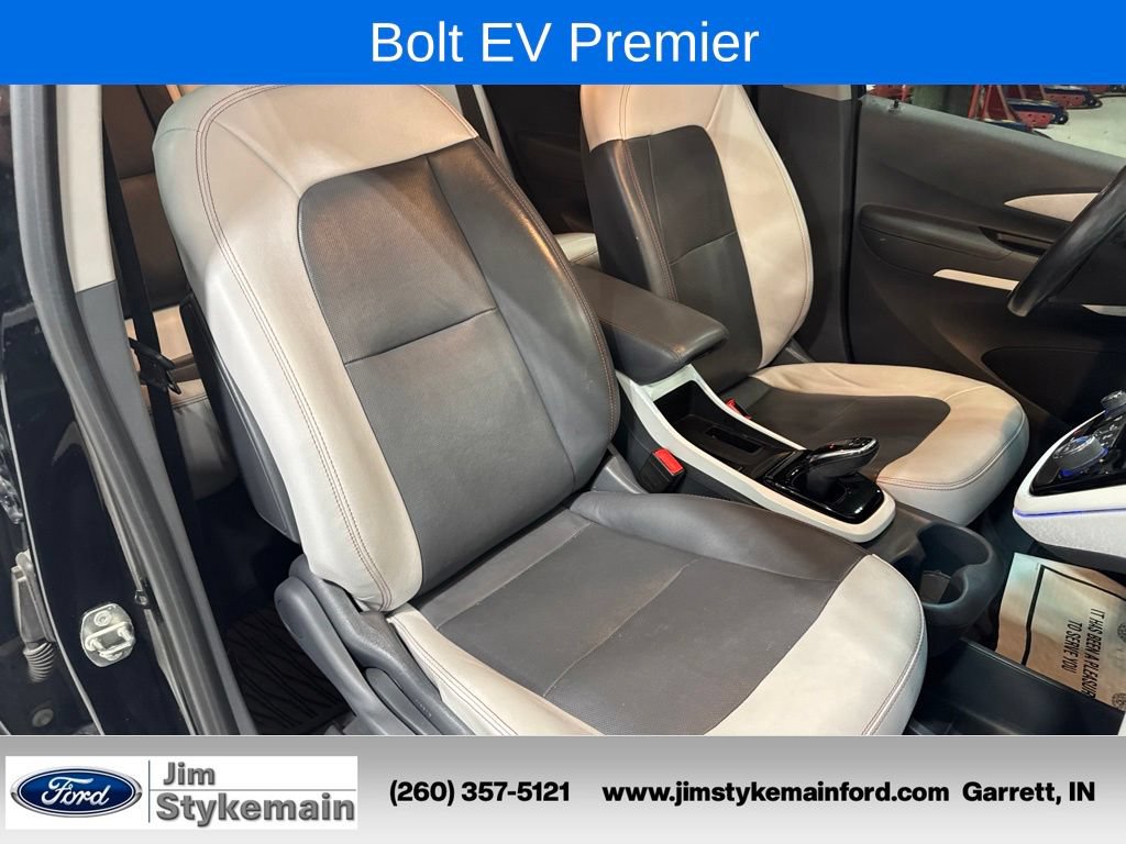 Used 2017 Chevrolet Bolt Premier w/ Driver Confidence II Package FWD image 26