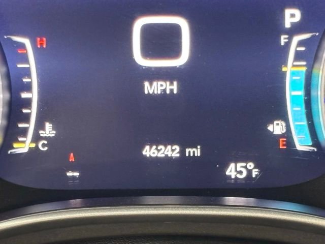 Used 2024 Chrysler Pacifica Touring-L image 22