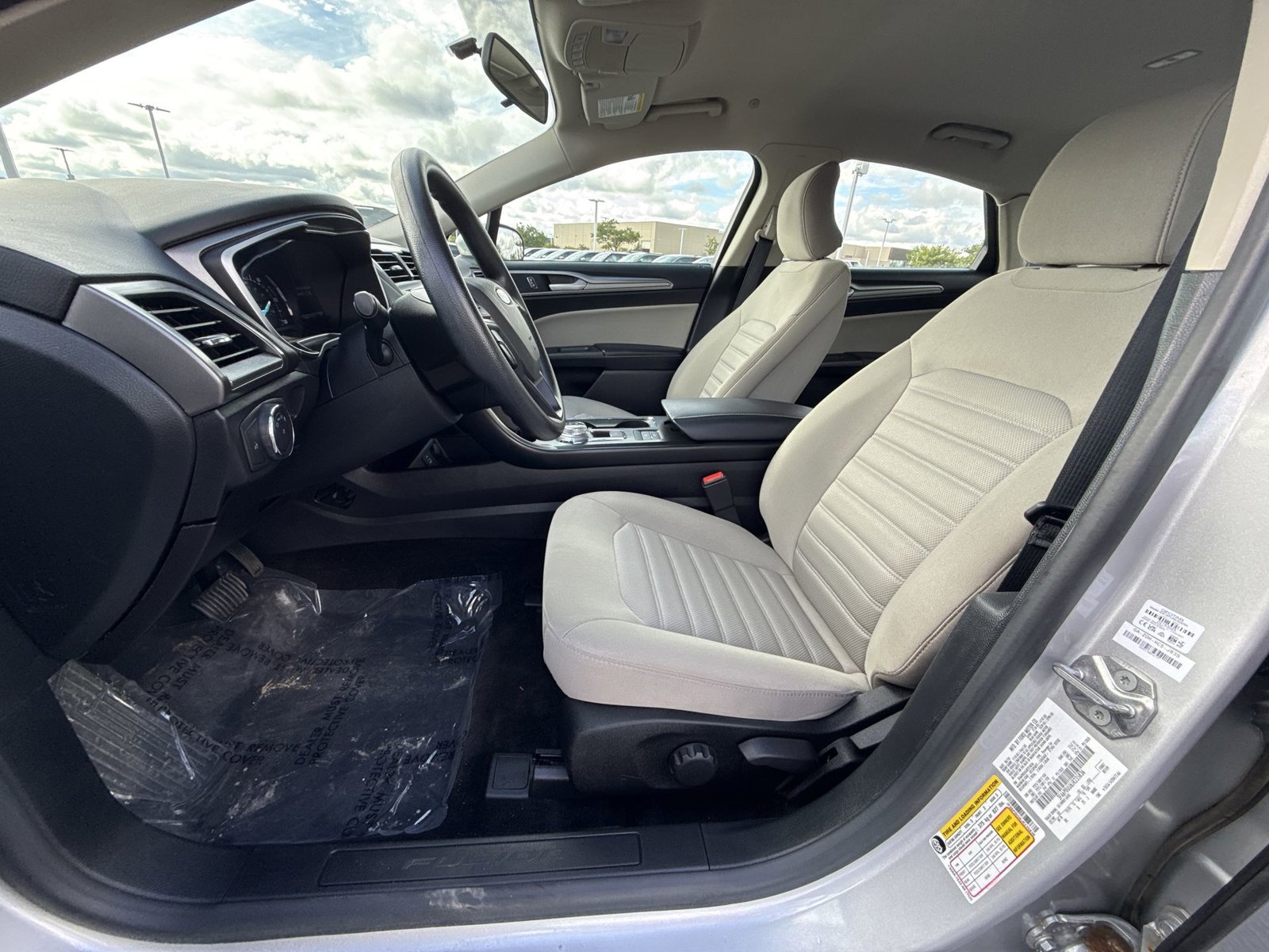 Used 2018 Ford Fusion S FWD image 12