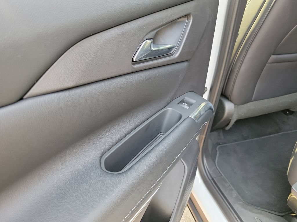 Used 2026 Chevrolet Traverse LT FWD image 18