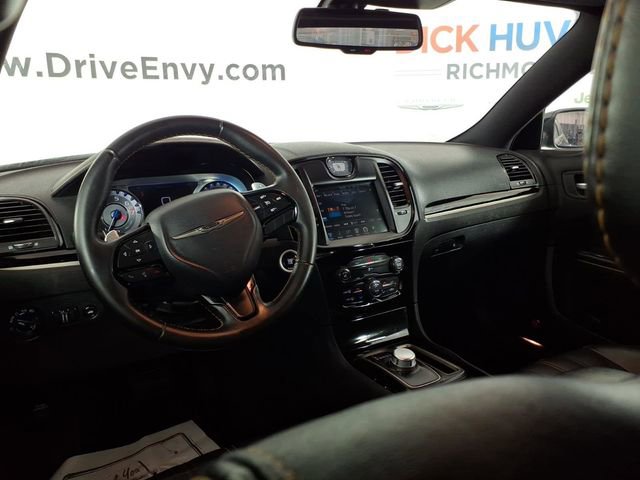 Used 2016 Chrysler 300 S AWD/4WD image 10