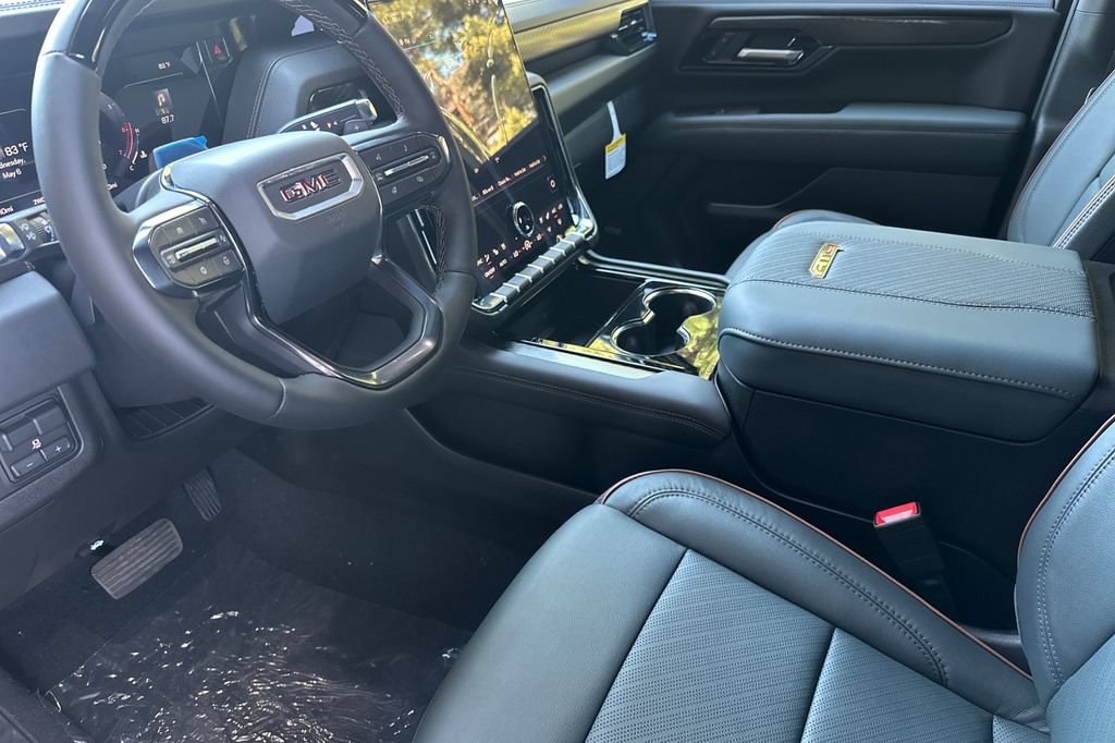 New 2026 GMC Yukon XL AT4 w/ AT4 Premium Plus Package AWD/4WD image 10