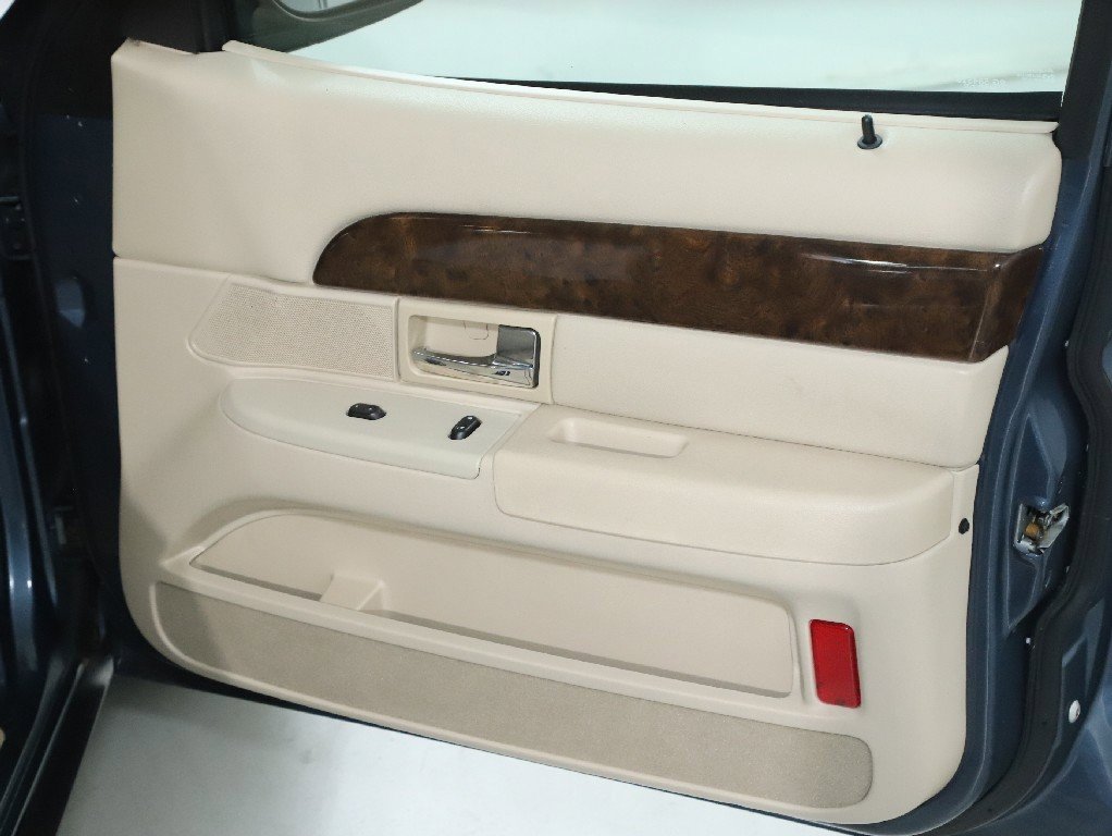 Used 2008 Mercury Grand Marquis GS image 29