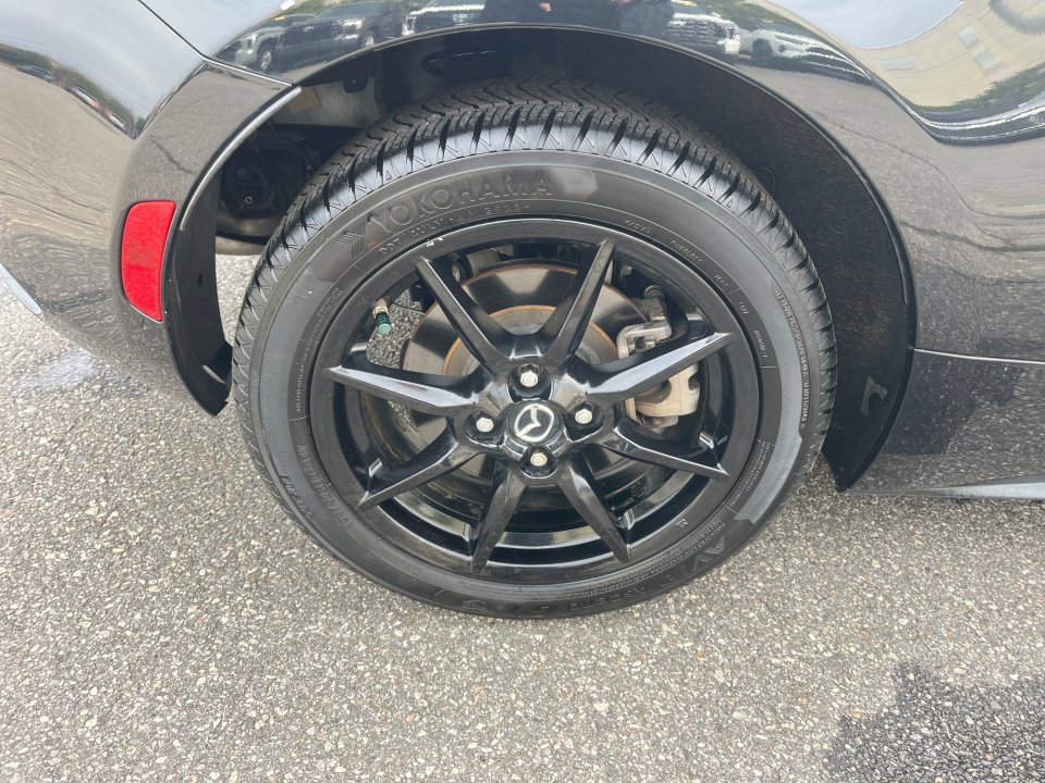 Used 2019 MAZDA MX-5 Miata Sport w/ I-ACTIVSENSE Sport Package RWD image 23