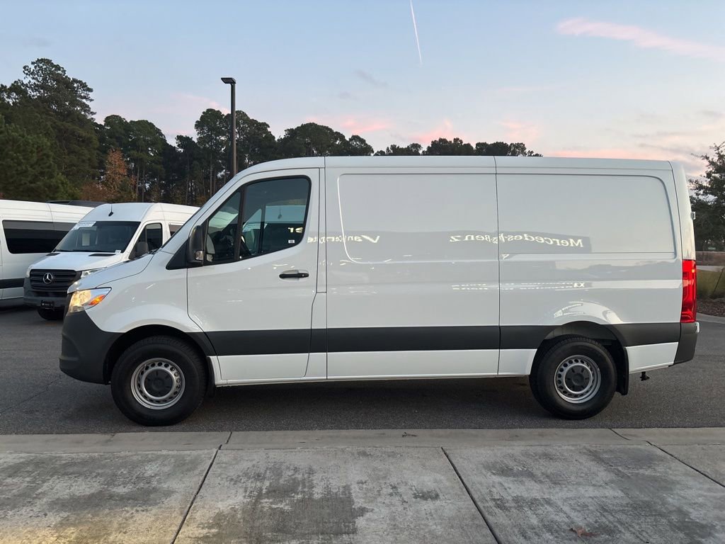 Used 2023 Mercedes-Benz Sprinter 144 Cargo image 7