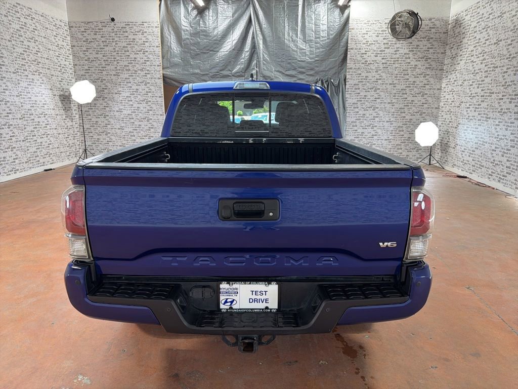 Used 2022 Toyota Tacoma TRD Sport w/ Technology Package AWD/4WD image 6