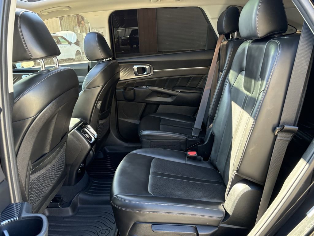 Used 2023 Kia Sorento SX image 26