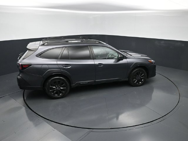 Used 2025 Subaru Outback Onyx Edition AWD/4WD image 29