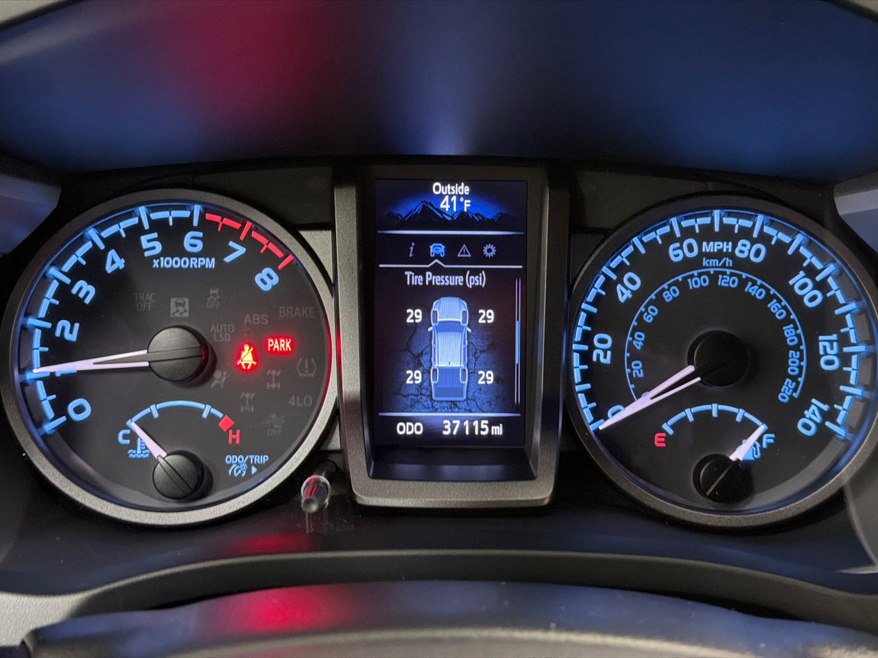 Used 2022 Toyota Tacoma TRD Off-Road image 23