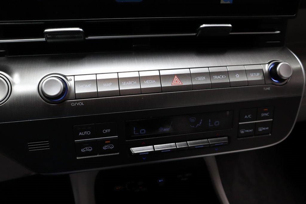 Certified 2025 Hyundai Kona SEL image 32