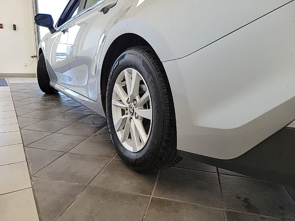 Used 2025 Toyota Camry LE image 17