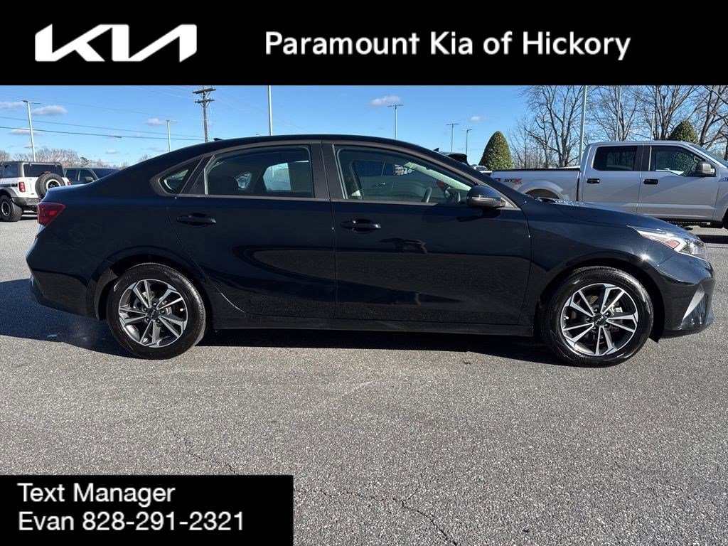 Used 2024 Kia Forte LXS w/ LXS Technology Package image 8