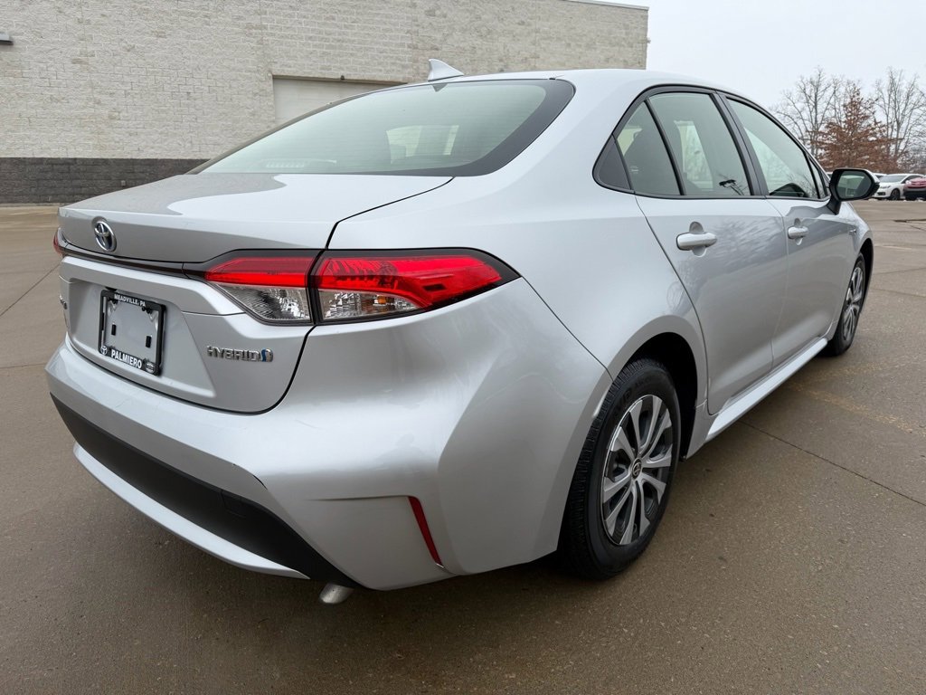 Used 2021 Toyota Corolla LE image 5