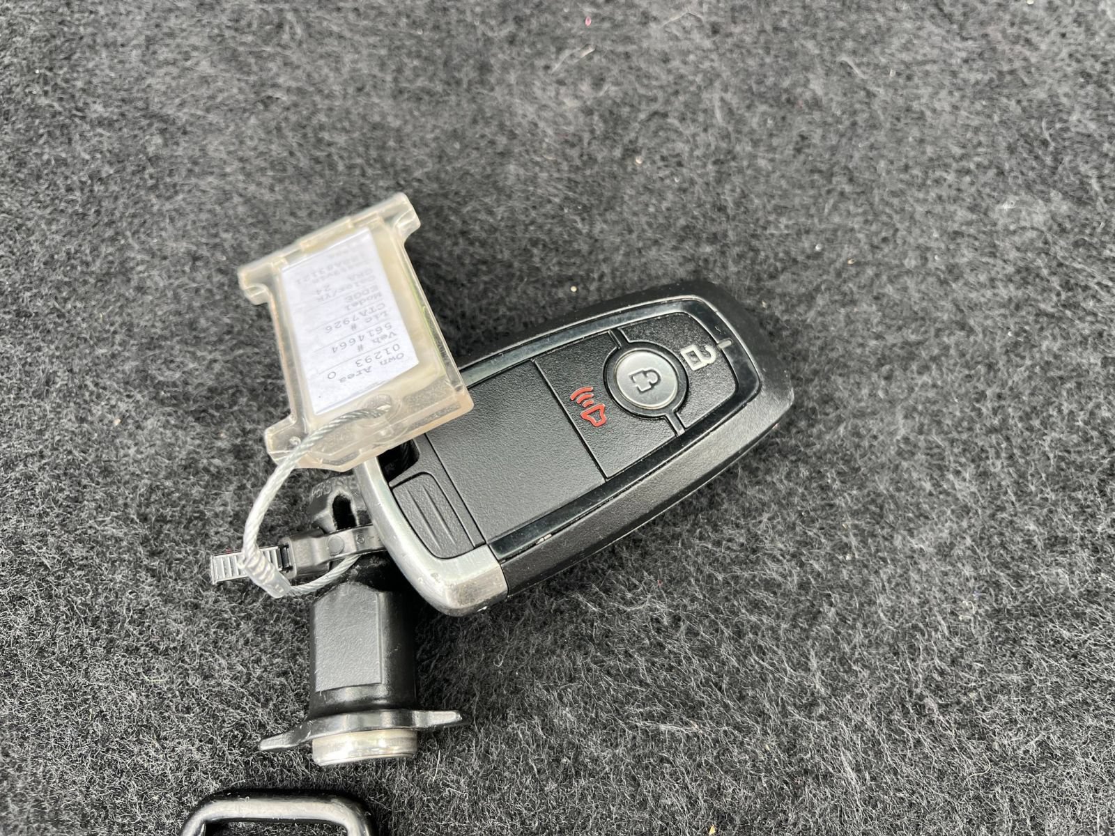 Used 2024 Ford Edge SEL AWD/4WD image 22
