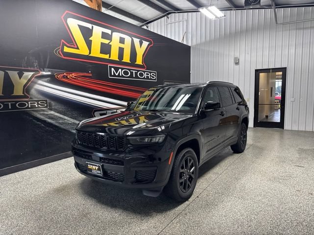 Used 2025 Jeep Grand Cherokee L Altitude AWD/4WD video 1