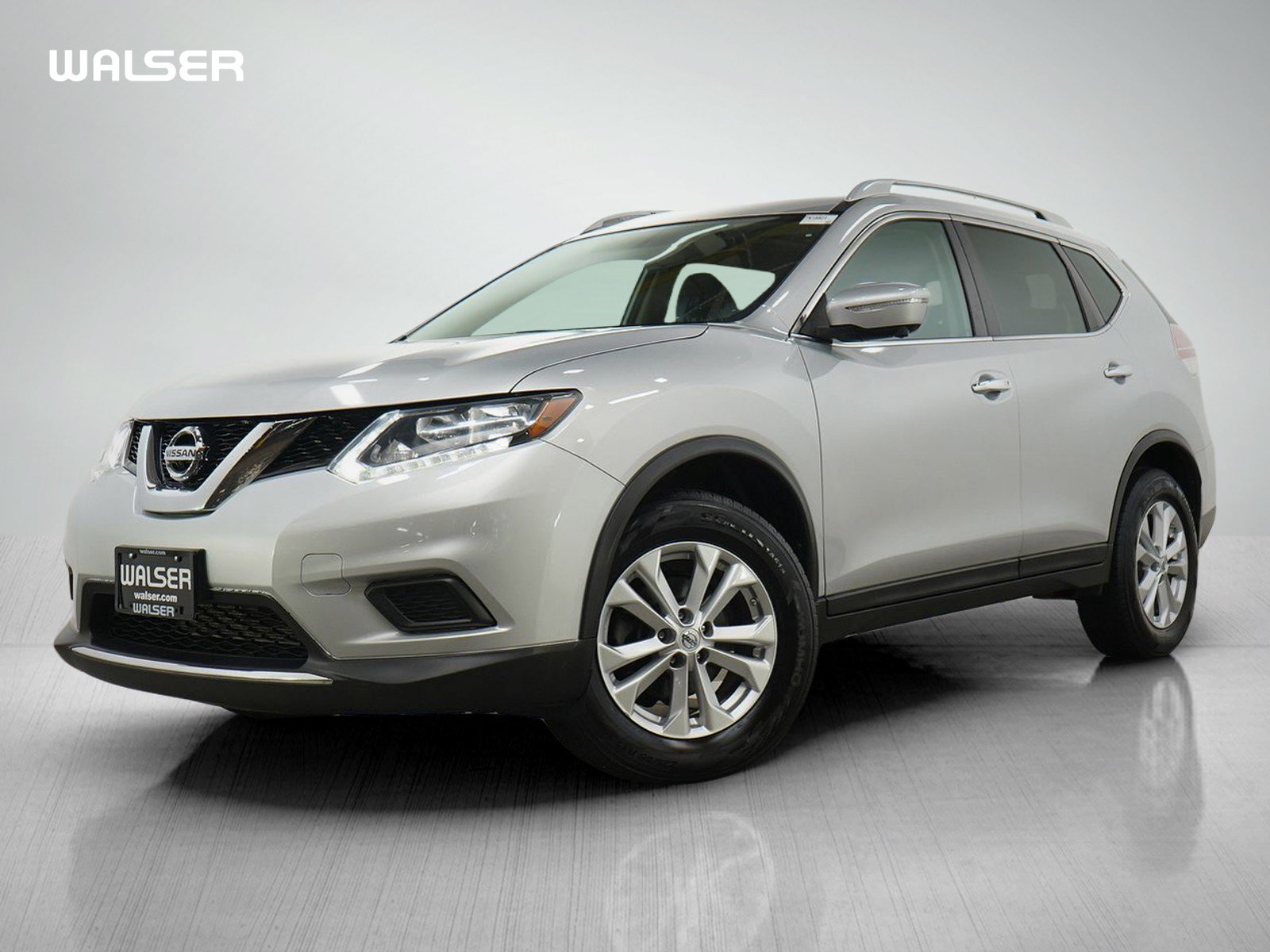 Used 2015 Nissan Rogue SV w/ SV Premium Package