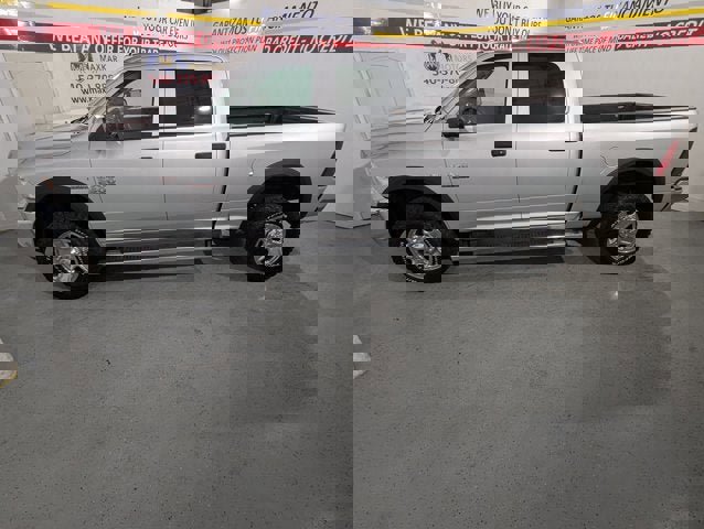 Used 2018 RAM 2500 Tradesman w/ Chrome Appearance Group image 4