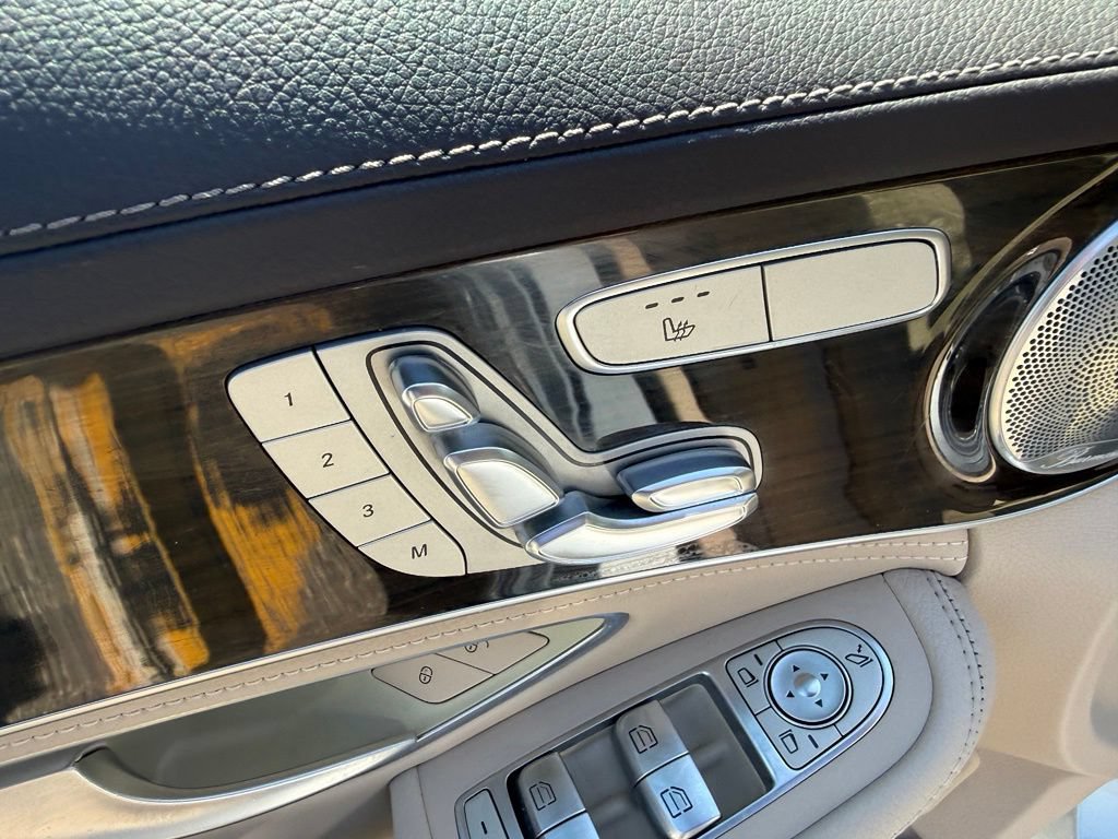 Used 2015 Mercedes-Benz C 300 4MATIC Sedan image 22