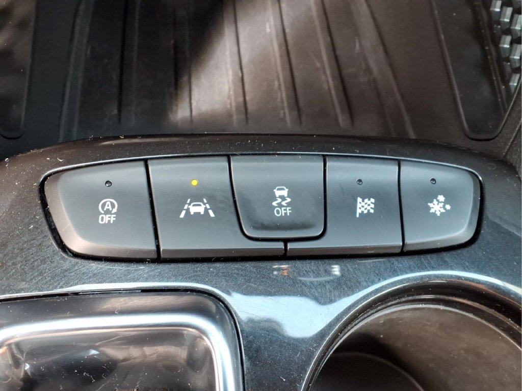 Certified 2024 Chevrolet TrailBlazer LT w/ LT Cold Weather Package FWD image 13