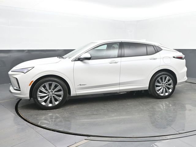 Certified 2024 Buick Envista Avenir image 2