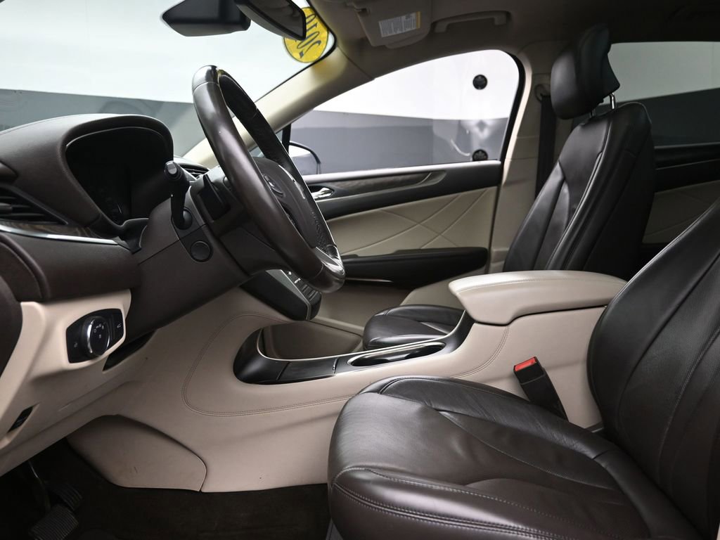 Used 2019 Lincoln MKC Reserve image 14