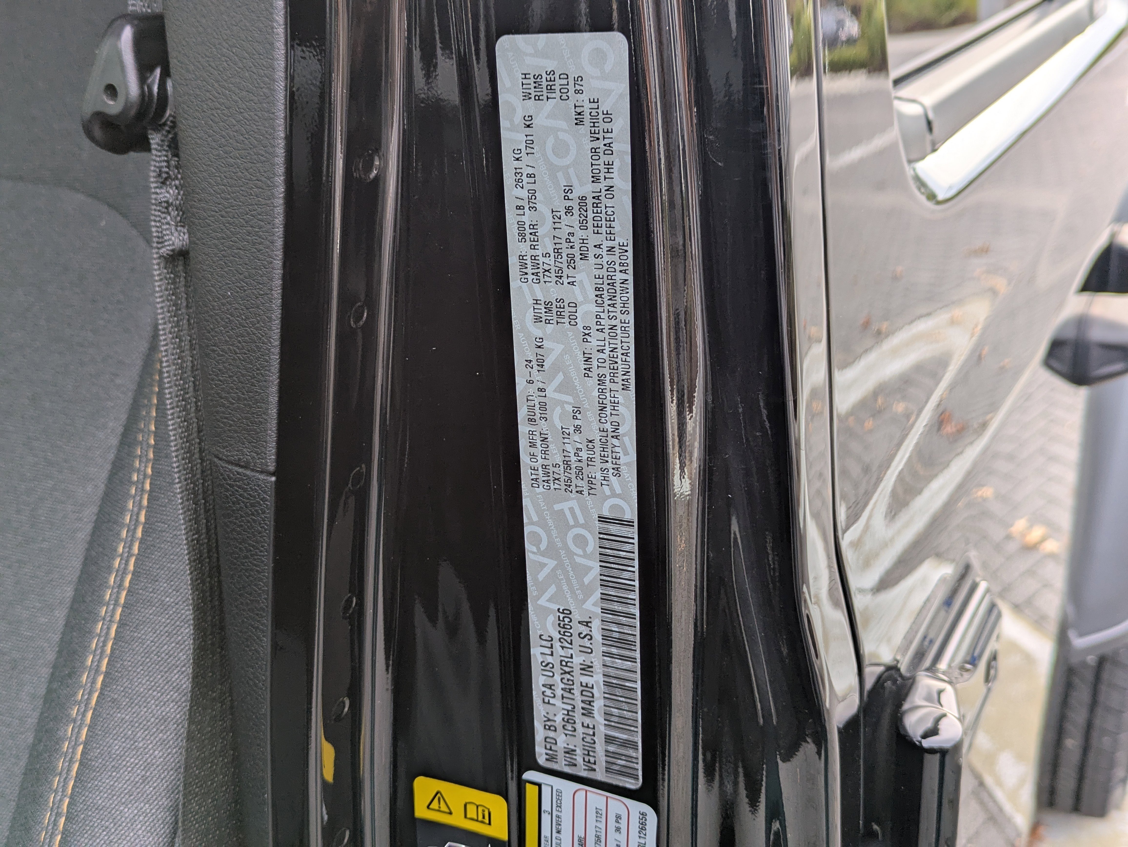 Used 2024 Jeep Gladiator Sport image 39