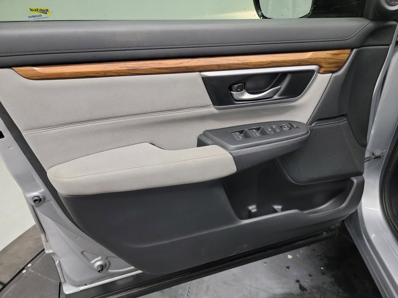 Used 2017 Honda CR-V EX image 13