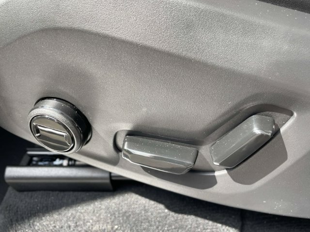 New 2027 Volvo XC90 B6 Plus AWD/4WD image 15