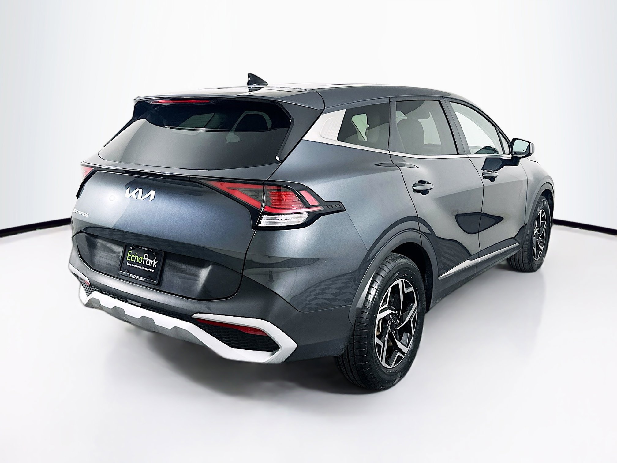 Used 2024 Kia Sportage LX image 9