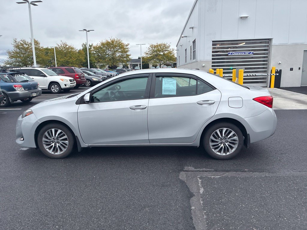 Used 2017 Toyota Corolla XLE w/ Carpet Mat Package (TMS) FWD image 14