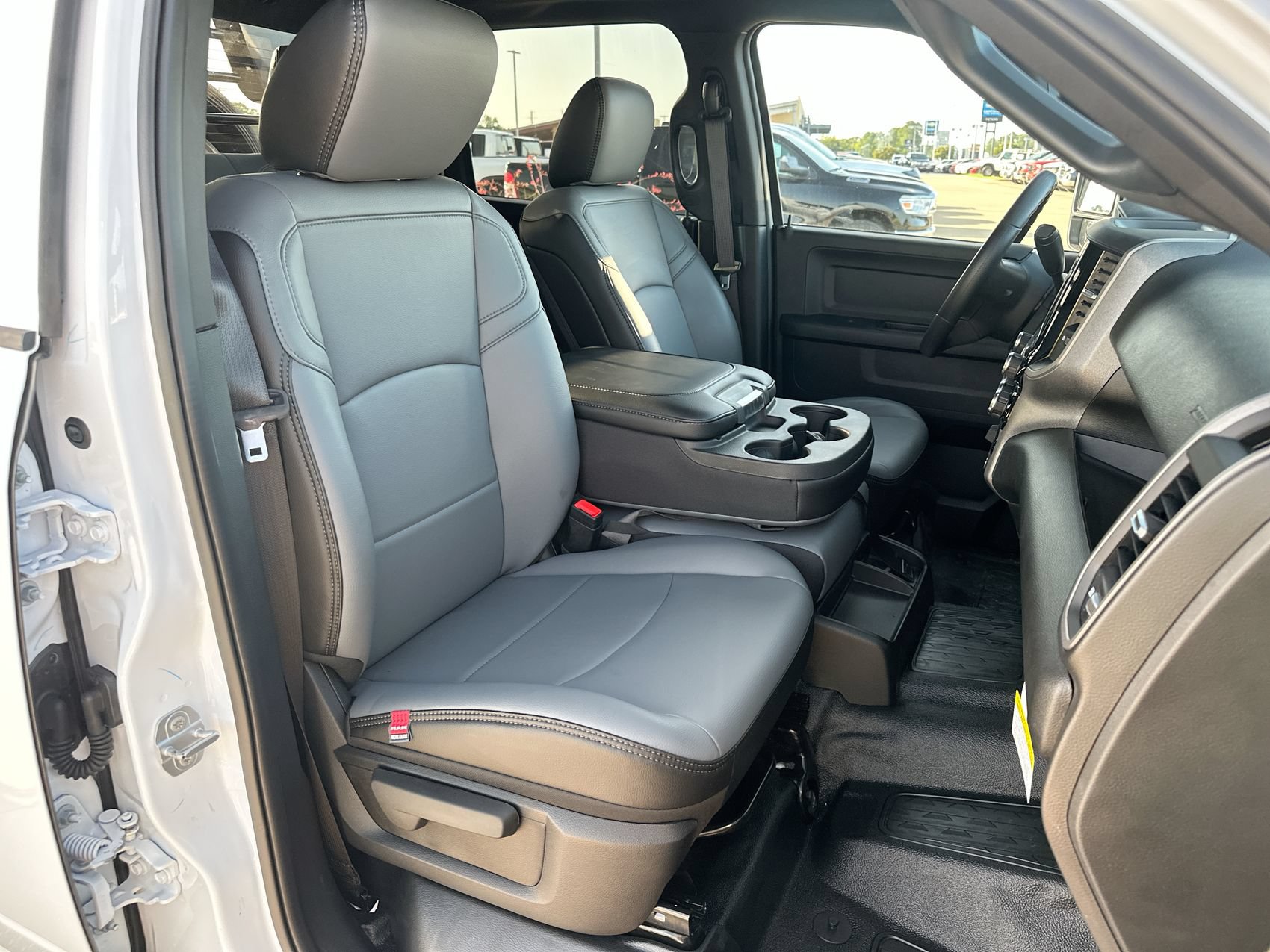 New 2025 RAM 5500 Tradesman AWD/4WD image 24