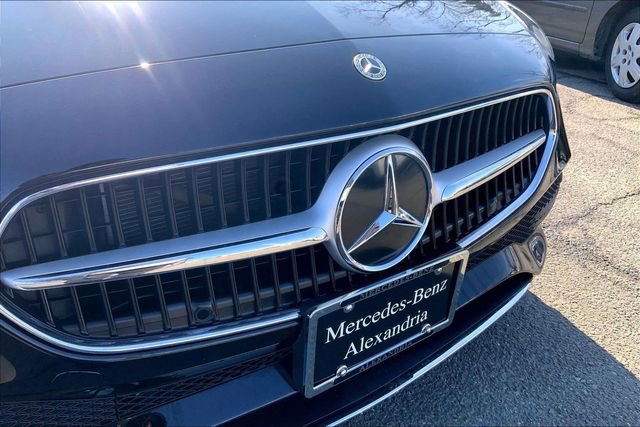 Used 2025 Mercedes-Benz C 300 4MATIC Sedan image 27