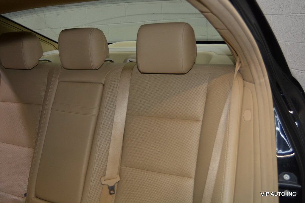 Used 2010 Mercedes-Benz S 550 4MATIC image 23