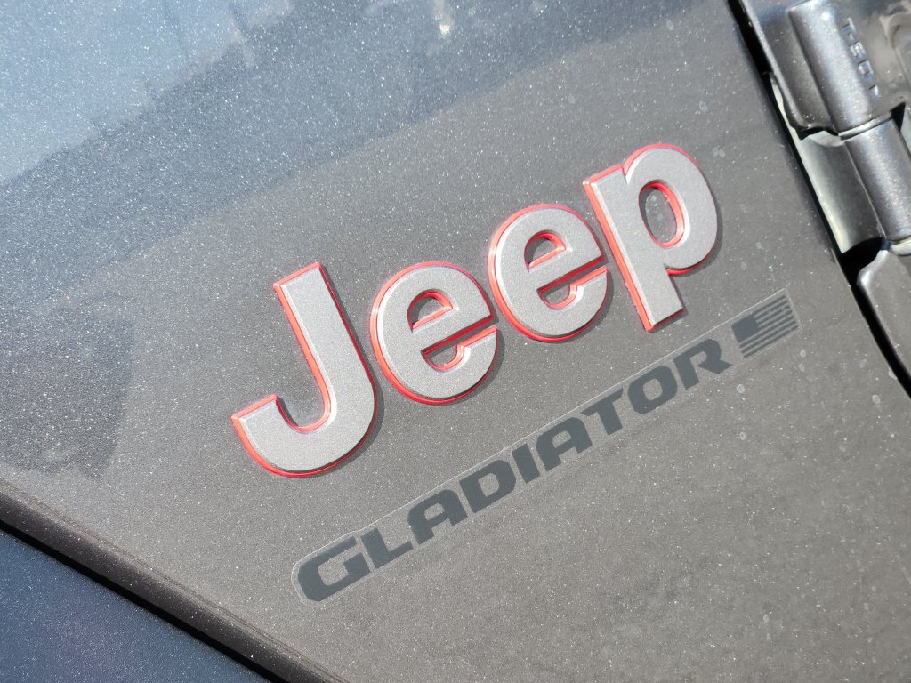 Used 2023 Jeep Gladiator Rubicon w/ Cold Weather Group AWD/4WD image 12