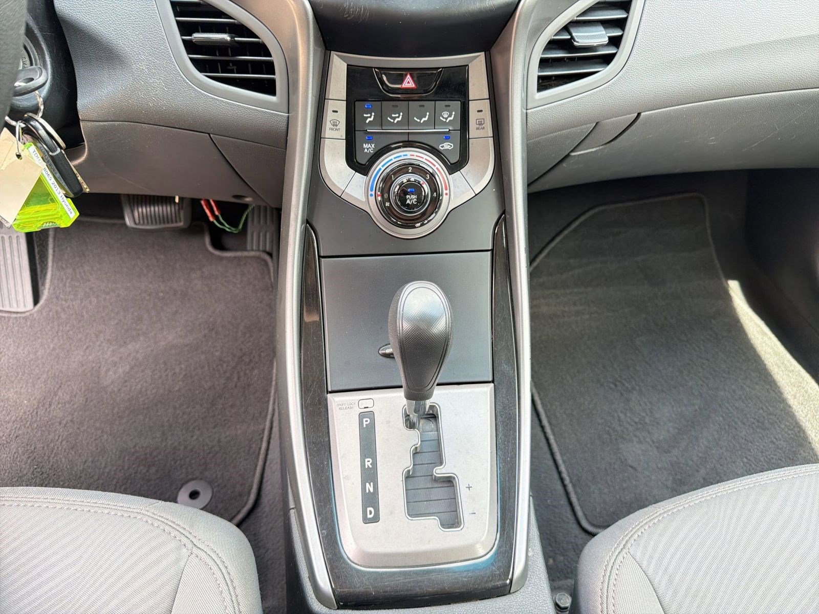 Used 2013 Hyundai Elantra GLS image 17