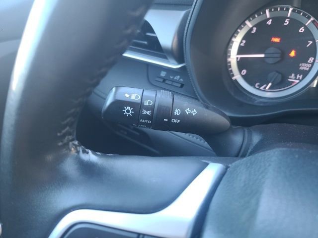 Used 2023 Toyota Highlander LE image 22