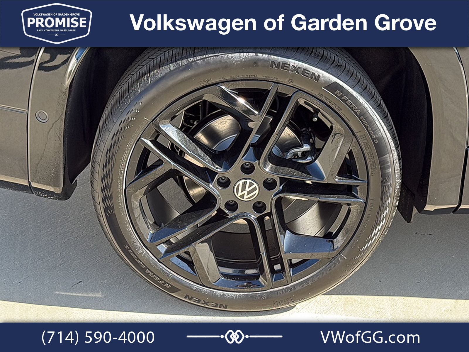 New 2026 Volkswagen Tiguan SE R-Line FWD image 10