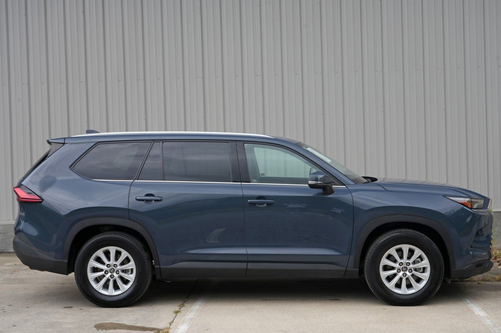Used 2024 Toyota Grand Highlander FWD image 51