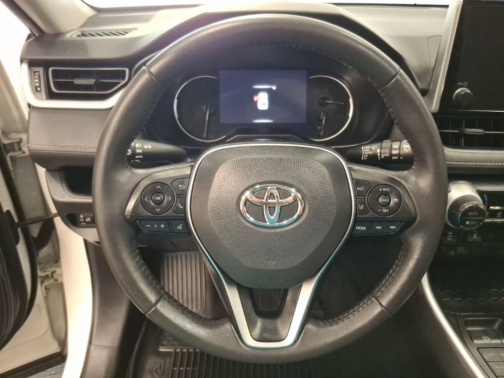 Used 2023 Toyota RAV4 XLE w/ Convenience Package AWD/4WD image 21