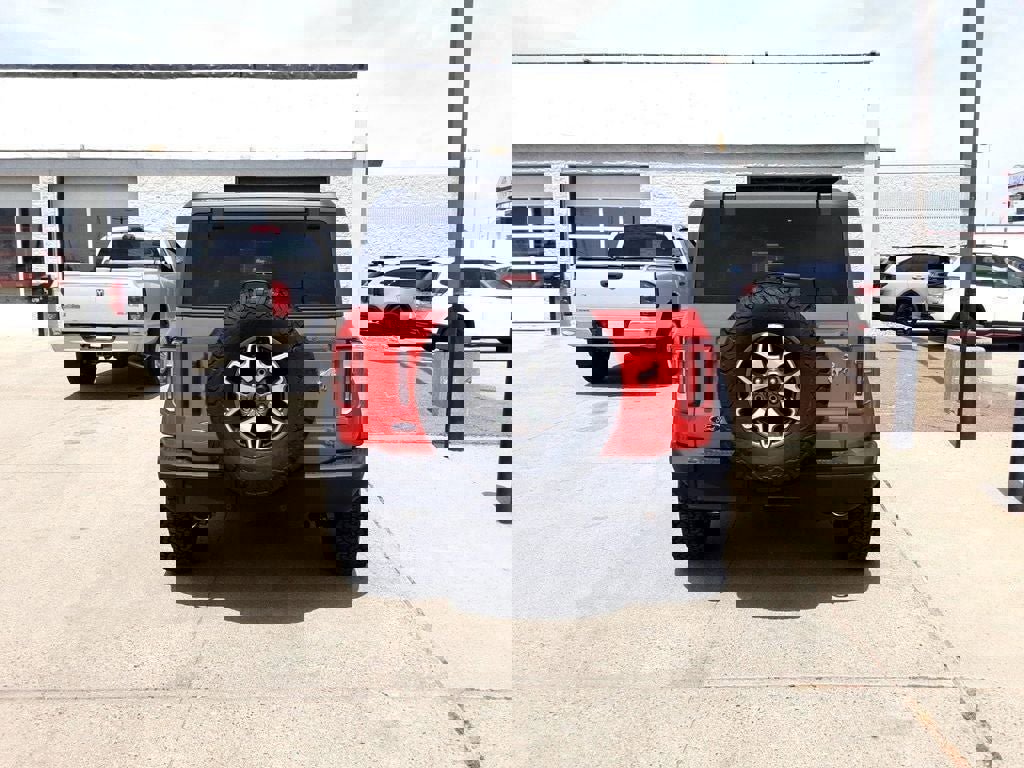 Used 2024 Ford Bronco Badlands image 6