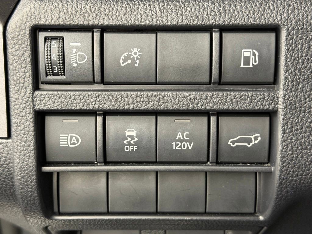 Used 2025 Toyota 4Runner TRD Off-Road Premium AWD/4WD image 30