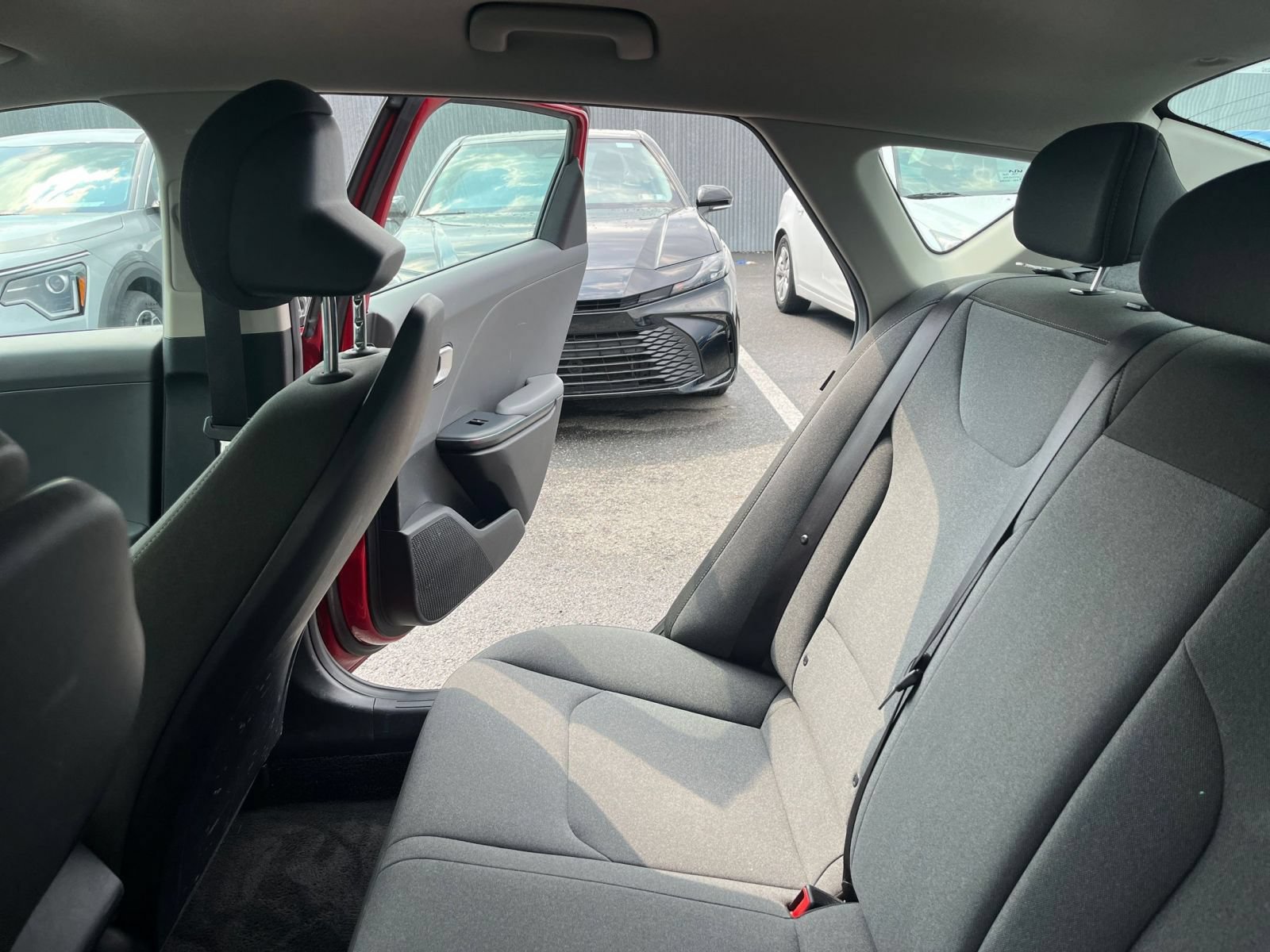 Used 2025 Kia K4 FWD image 39