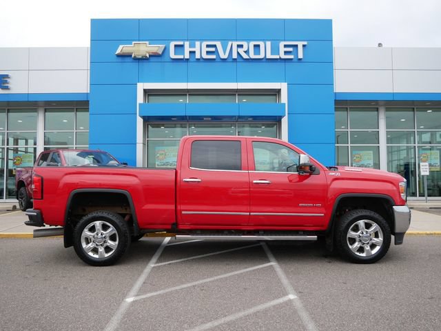 Used 2017 GMC Sierra 2500 SLT w/ Duramax Plus Package AWD/4WD image 25