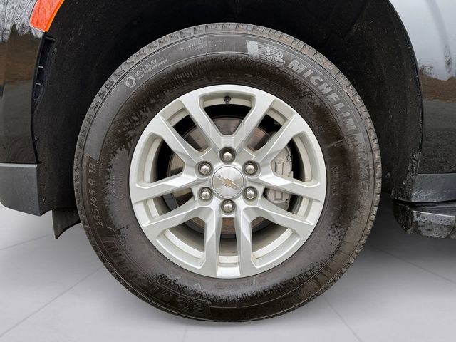 Used 2024 Chevrolet Suburban LT image 9