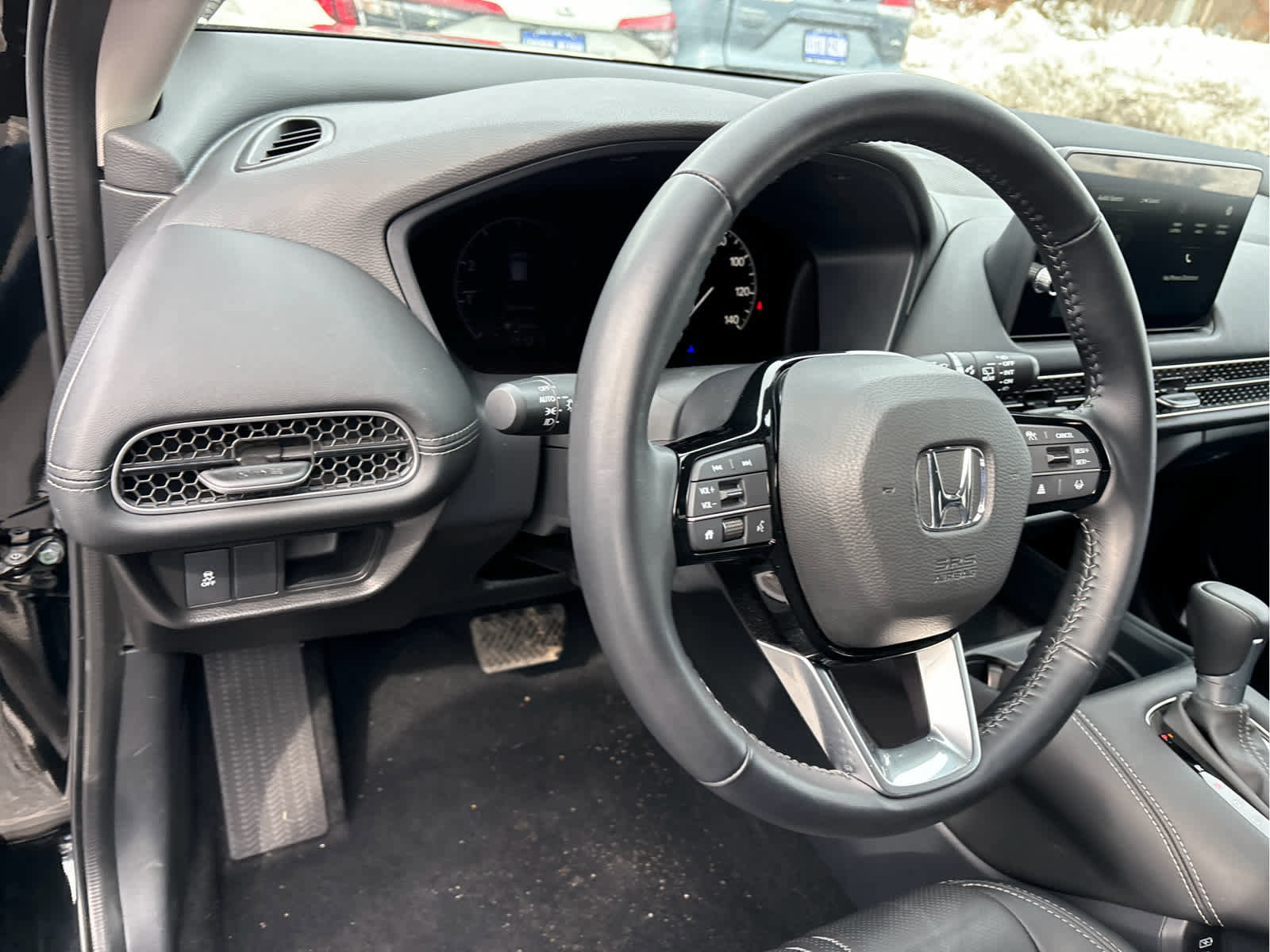 Used 2026 Honda HR-V EX-L image 10
