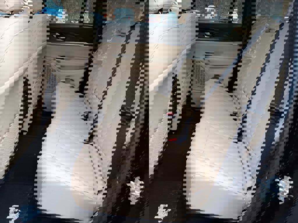 New 2025 Jeep Grand Cherokee Limited image 6